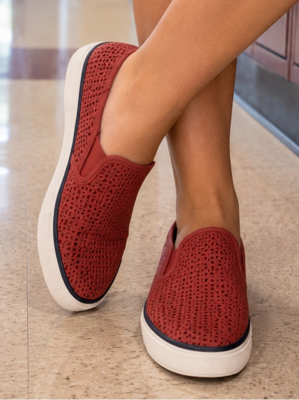 Sperry Women’s Rust Red Perforated Slip-On Sneakers Size 7.5 Med